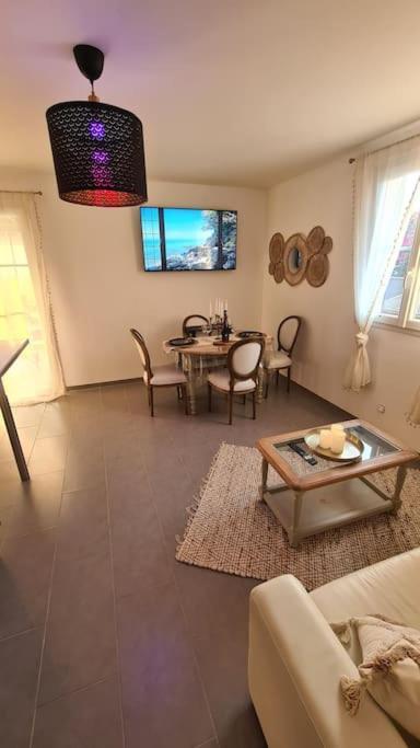 Montfaucon  La Villa Romane מראה חיצוני תמונה